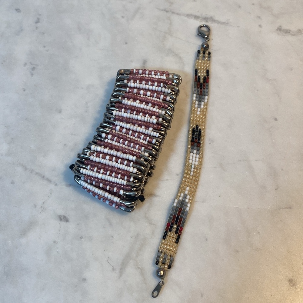 Two Indigenous Beaded Bracelets - Picture 2 of 9